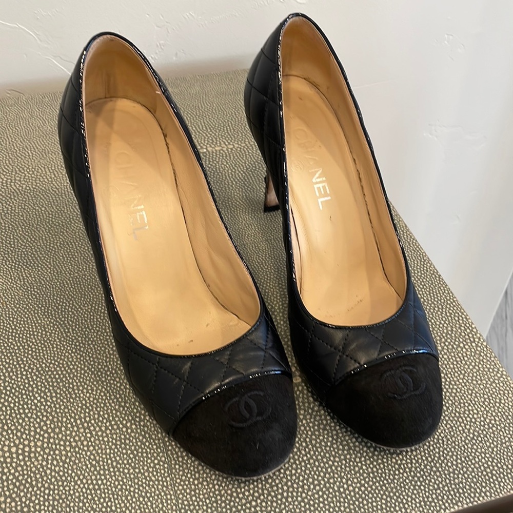Channel heel s